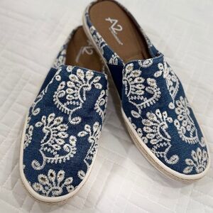 AEROSOLES Blue and White Embroidered Mules